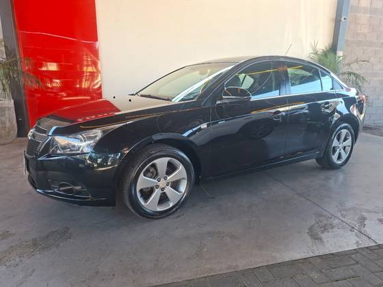 CHEVROLET CRUZE 1.8 LT 16V FLEX 4P AUTOMÁTICO CHEVROLET CRUZE 1.8 LT 16V FLEX 4P AUTOMÁTICO